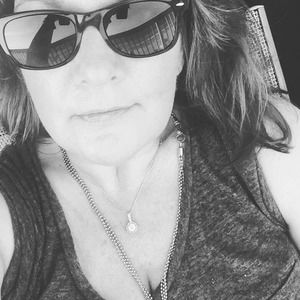 Meet your Posher, Lorie genan